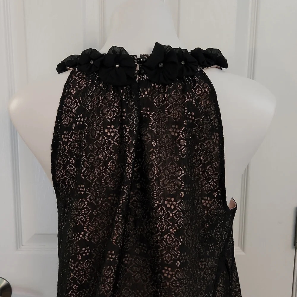 Willi Smith Floral Black Top - Picture 8 of 12